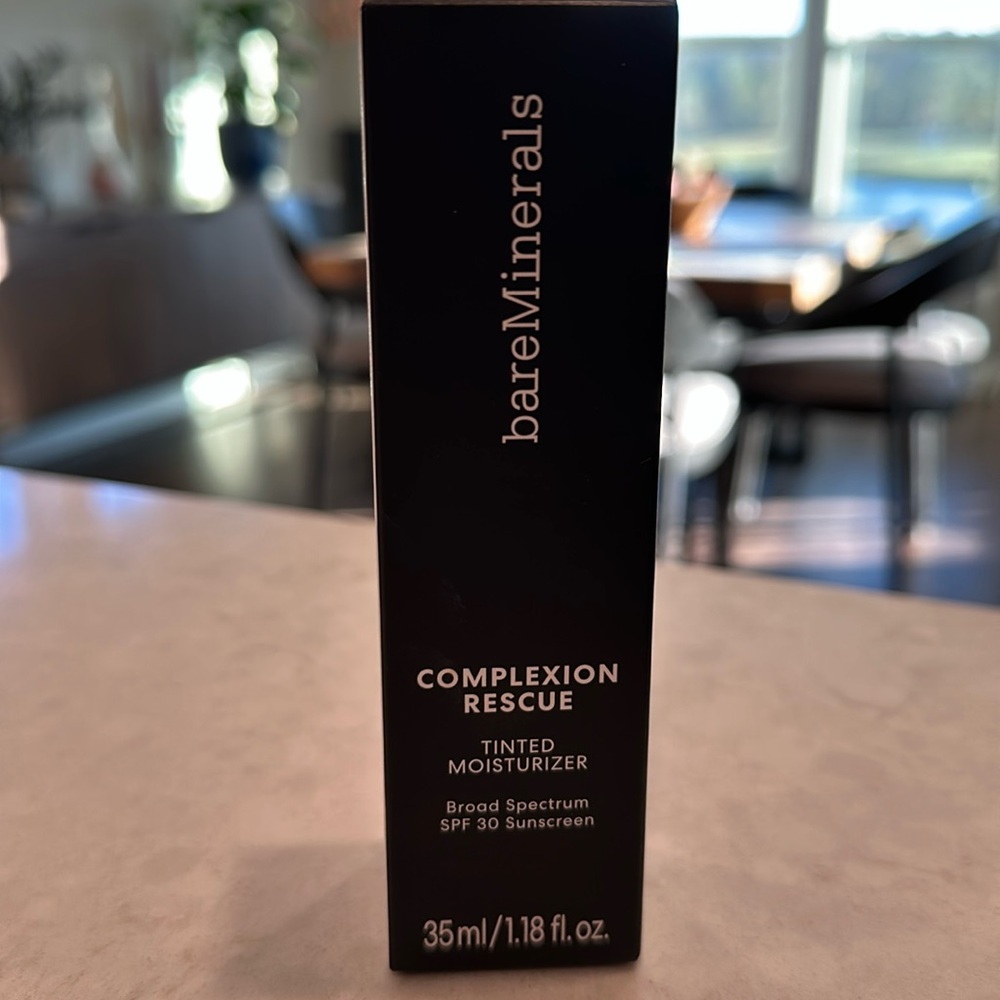 NIB Bare Minerals Complexion Rescue